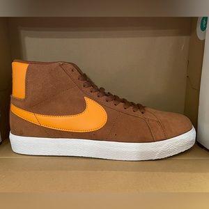 NIB - Nike SB Zoom Blazer Mid Pecan Light Curry Men’s 9 / Women’s 10.5